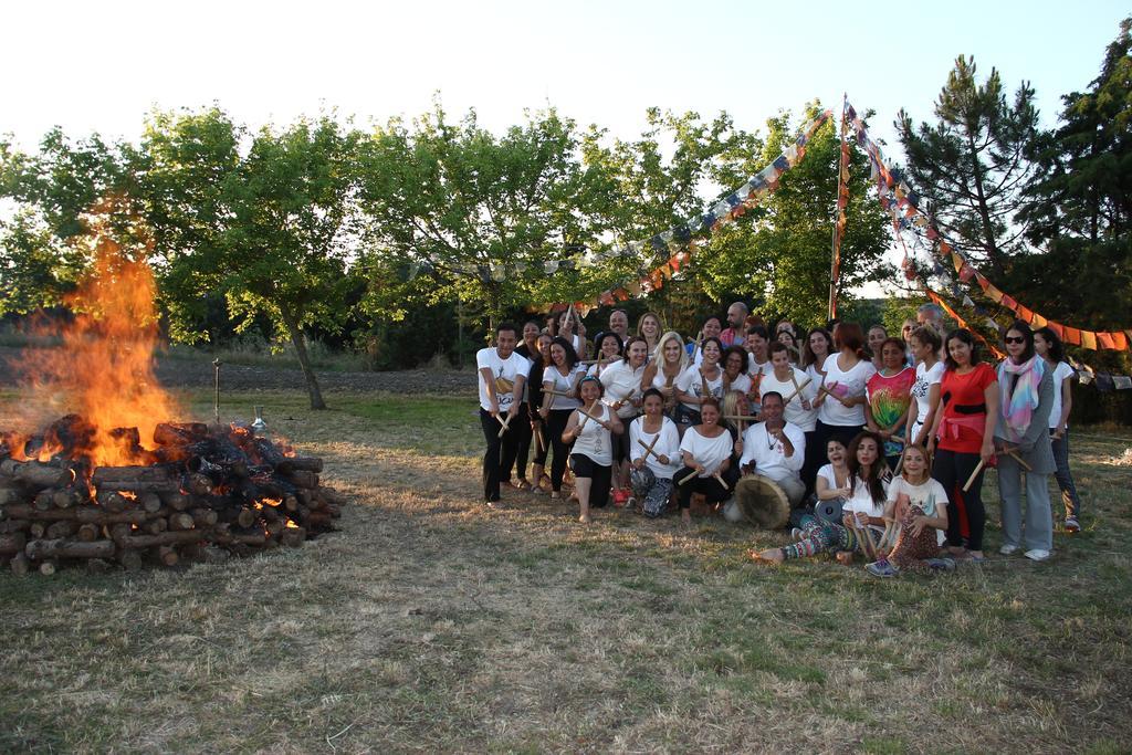Villafe Catalca Bagian luar foto